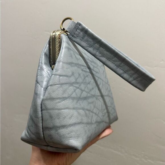 Embossed Cowhide Handsewn Retro Style Double Kiss-lock Shoulder Bag/Crossbody - Picture 10 of 16